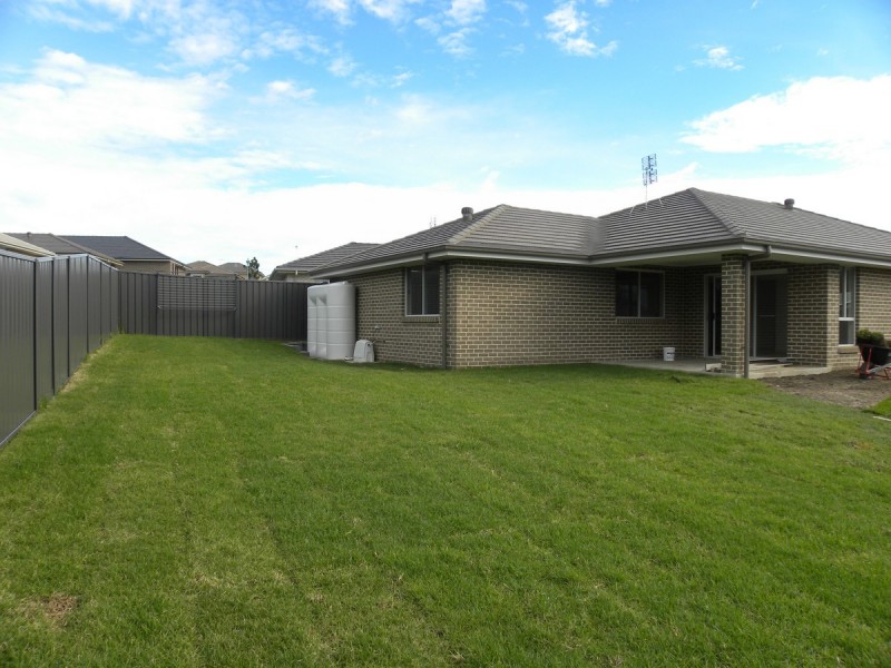 4 Mick Street, Wadalba NSW 2259