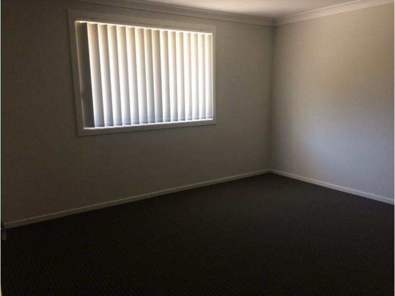 1 Addison Avenue, Woongarrah NSW 2259