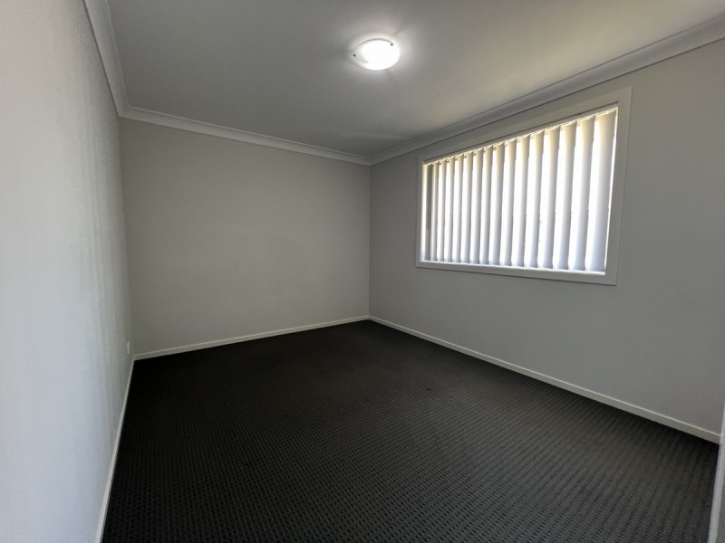 1 Addison Avenue, Woongarrah NSW 2259