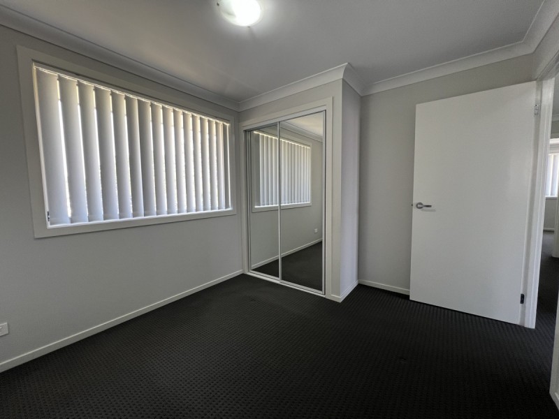 1 Addison Avenue, Woongarrah NSW 2259