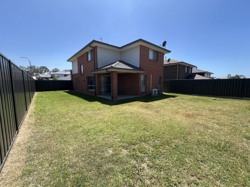 1 Addison Avenue, Woongarrah NSW 2259