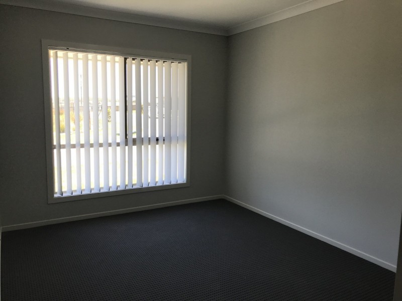1 Evergreen Parade, Woongarrah NSW 2259