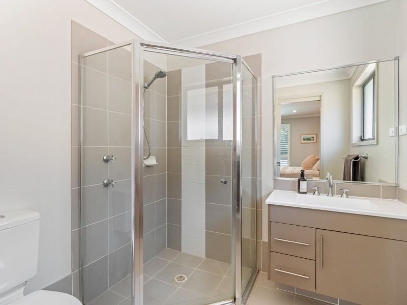 39 Barrington Drive, Woongarrah NSW 2259