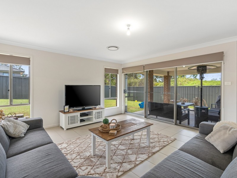 13 Barn Owl Avenue, Wadalba NSW 2259