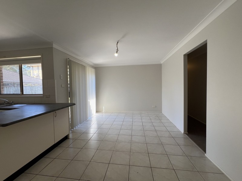 4 Mascord Avenue, Wadalba NSW 2259