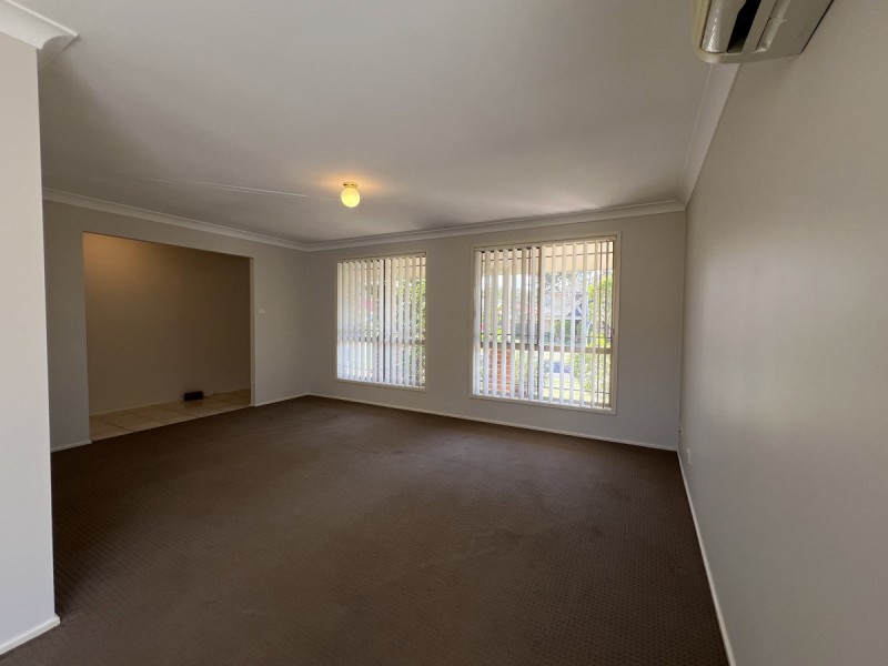 4 Mascord Avenue, Wadalba NSW 2259