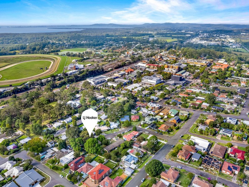 1/6 Joyce Avenue, Wyong NSW 2259