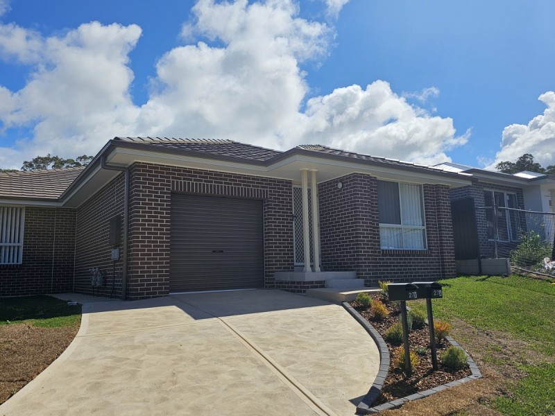 27A Glenelg Avenue, Wadalba NSW 2259