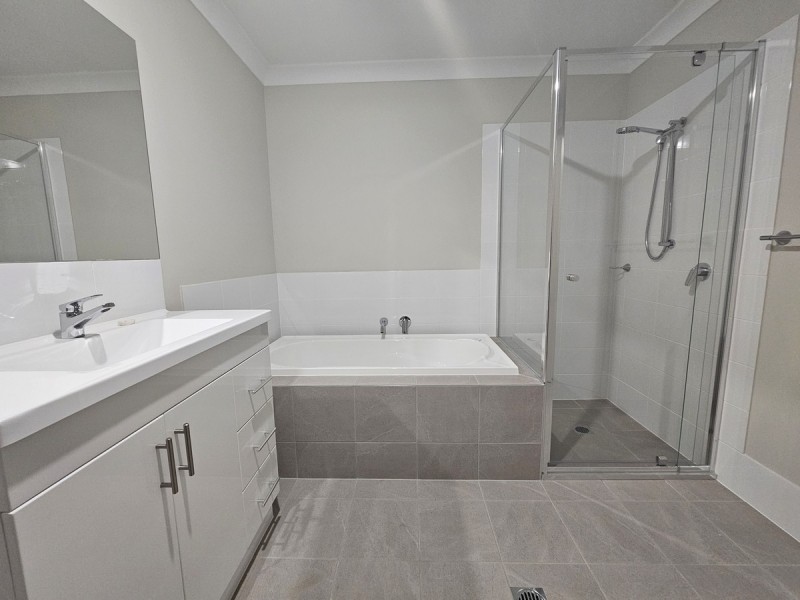 27A Glenelg Avenue, Wadalba NSW 2259