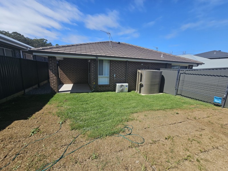 27A Glenelg Avenue, Wadalba NSW 2259