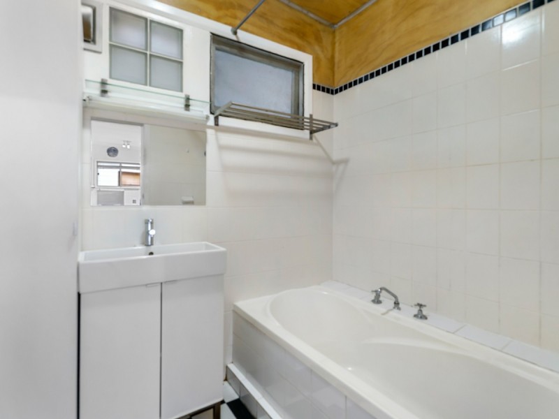 2 Rockleigh Street, Wyong NSW 2259