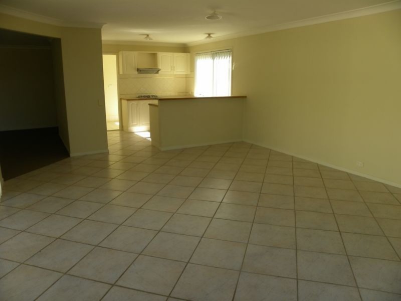 73 Mountain View Drive, Woongarrah NSW 2259