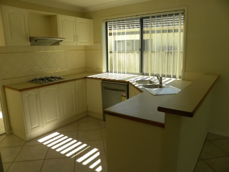 73 Mountain View Drive, Woongarrah NSW 2259