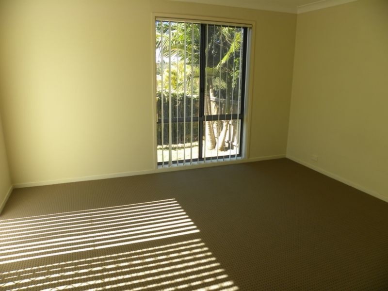 73 Mountain View Drive, Woongarrah NSW 2259
