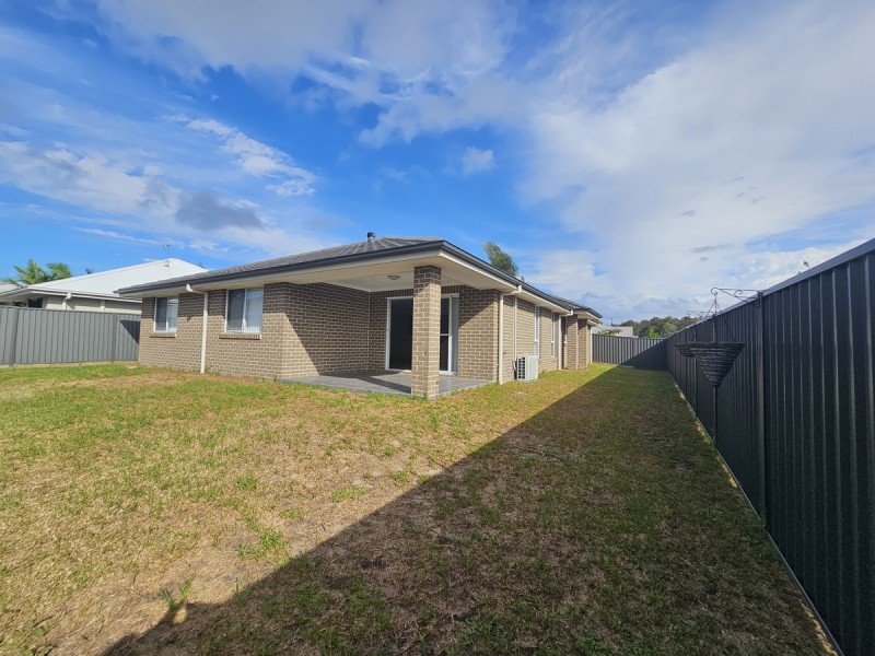 23 Olivia Boulevarde, Hamlyn Terrace NSW 2259