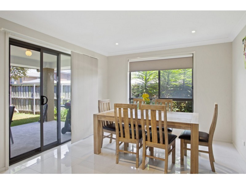 2 Irons Road, Wyong NSW 2259