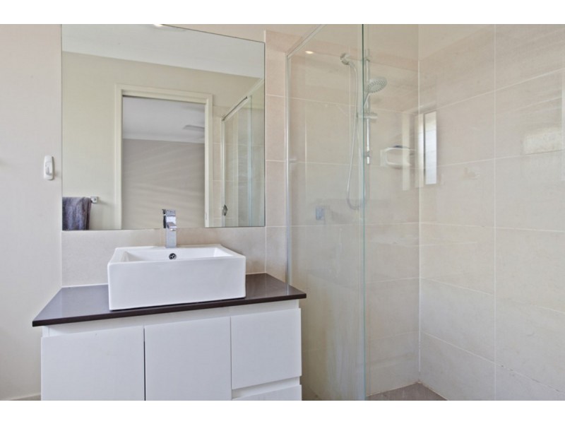 2 Irons Road, Wyong NSW 2259