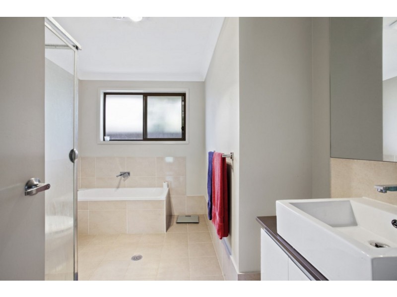 2 Irons Road, Wyong NSW 2259