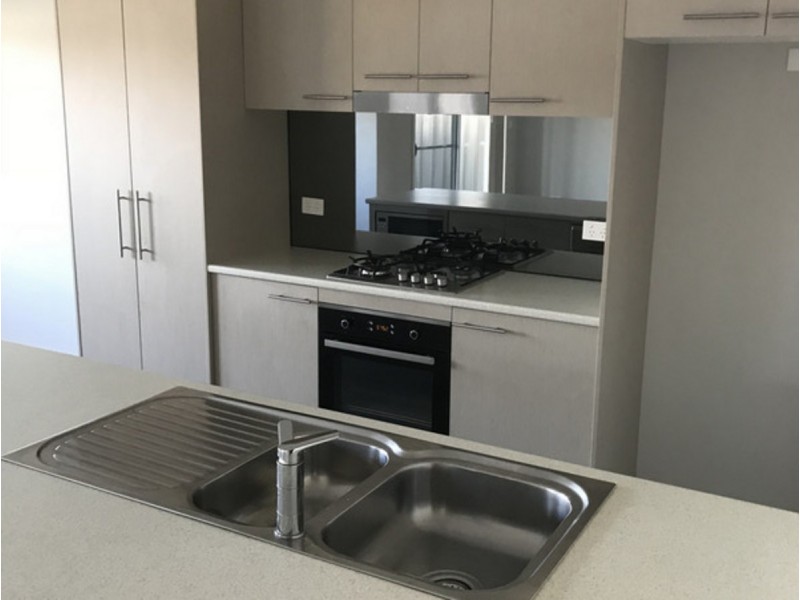 9a Salamander Road, Wadalba NSW 2259