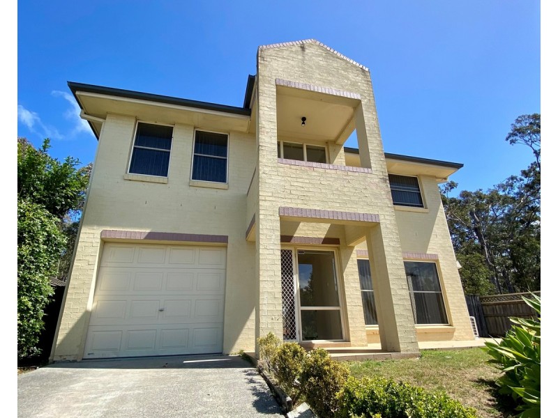 12 Kamira Road, Wadalba NSW 2259