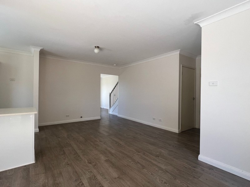 12 Kamira Road, Wadalba NSW 2259