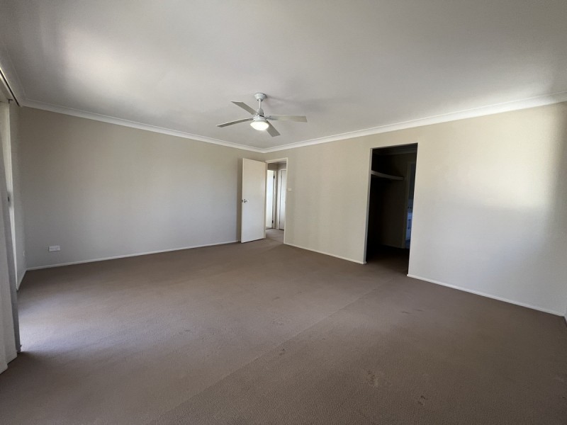 12 Kamira Road, Wadalba NSW 2259