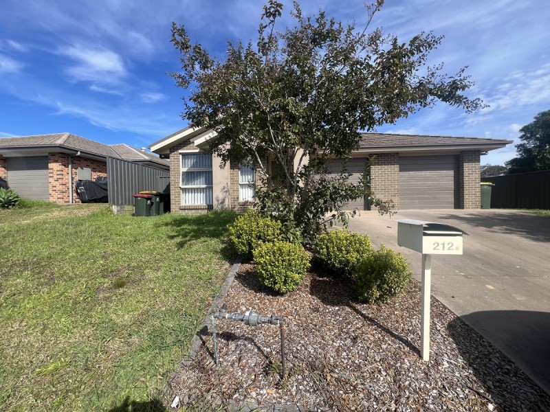 212a Johns Road, Wadalba NSW 2259