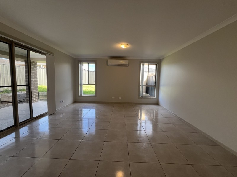 212a Johns Road, Wadalba NSW 2259