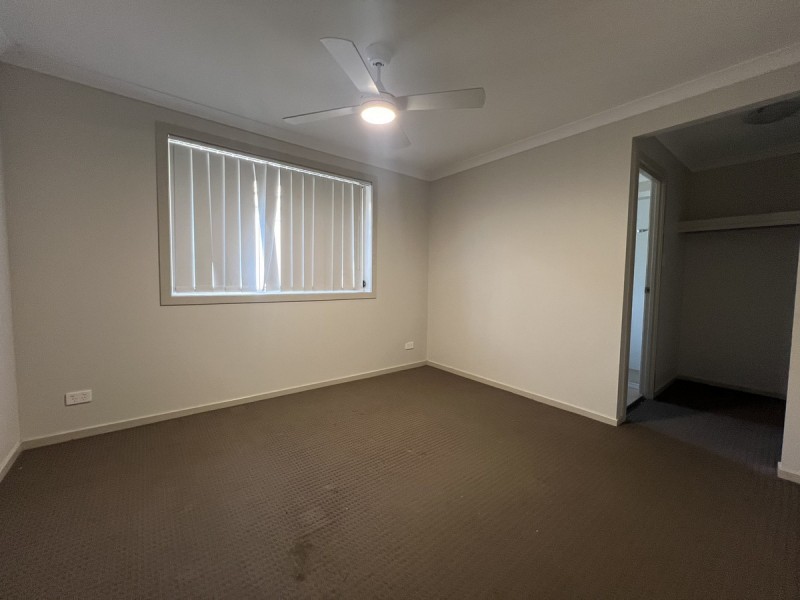 212a Johns Road, Wadalba NSW 2259