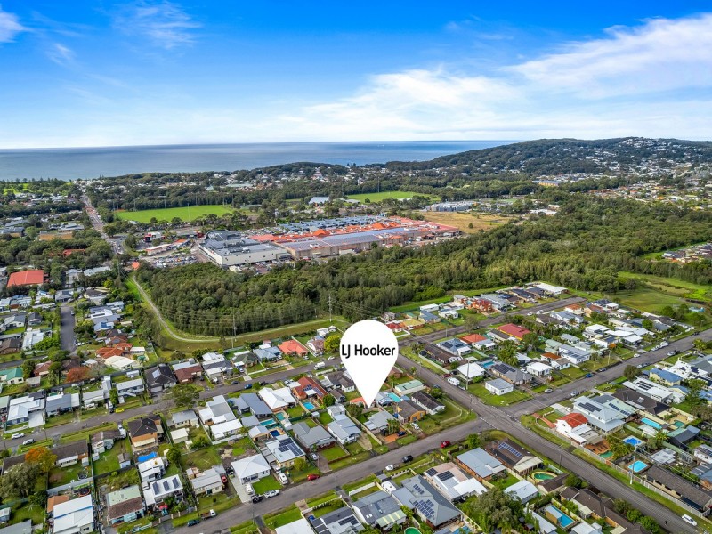 36 & 36a Flinders Avenue, Killarney Vale NSW 2261