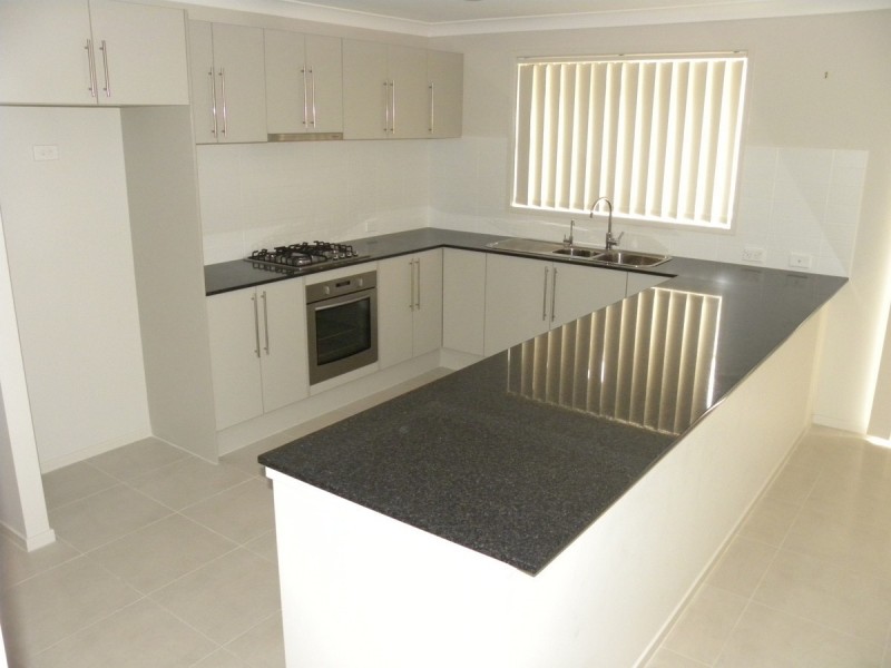 14 Hakone Road, Woongarrah NSW 2259