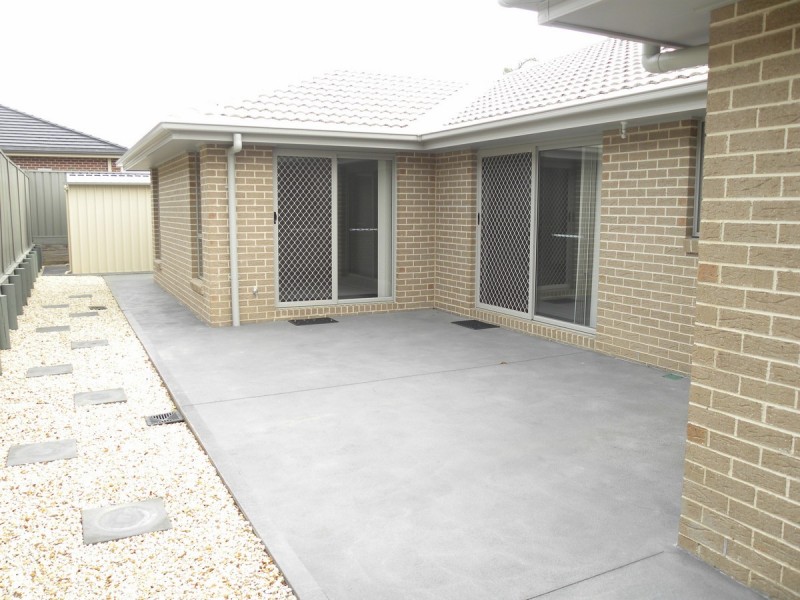 14 Hakone Road, Woongarrah NSW 2259