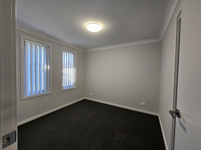 13b Glenelg Avenue, Wadalba NSW 2259