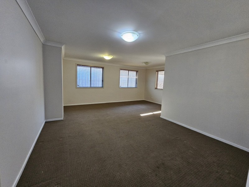 3 Yarra Place, Wadalba NSW 2259