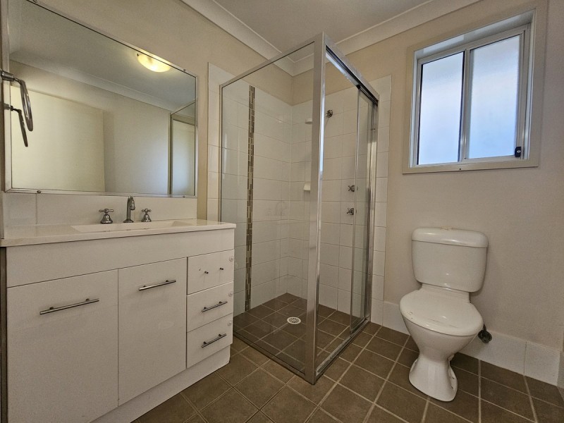 3 Yarra Place, Wadalba NSW 2259