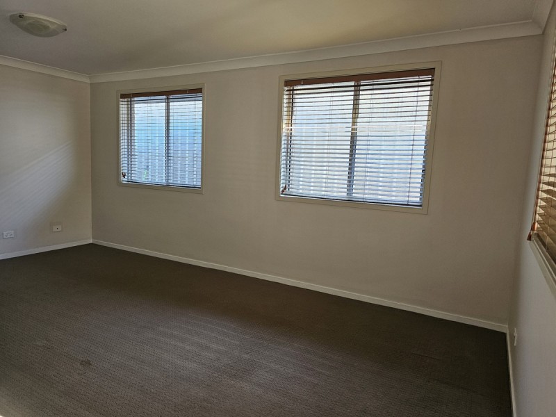 3 Yarra Place, Wadalba NSW 2259