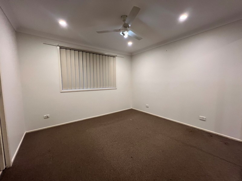 8 Hillmont Close, Woongarrah NSW 2259