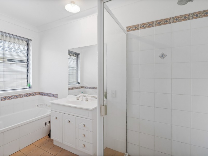 4 Skyhawk Avenue, Hamlyn Terrace NSW 2259