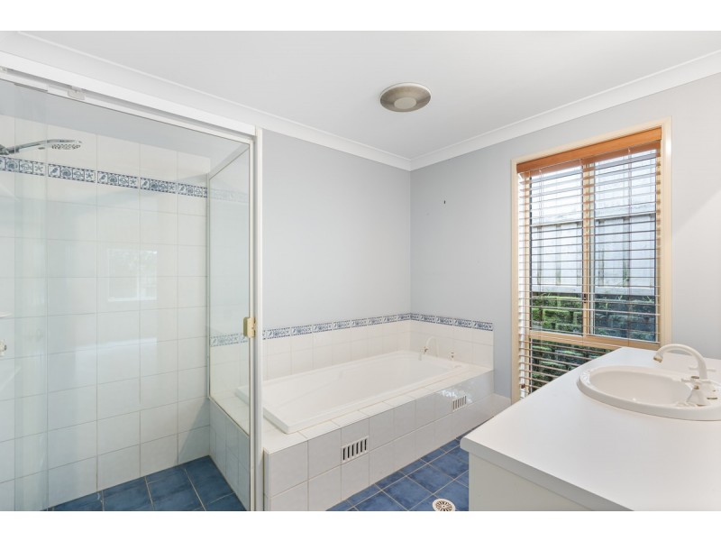 13 Riveroak Drive, Mardi NSW 2259