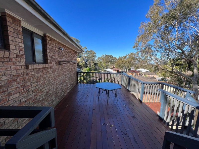 4 Hasluck Drive, Watanobbi NSW 2259