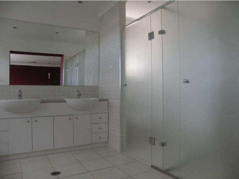 33 Stan Johnson Drive, Hamlyn Terrace NSW 2259