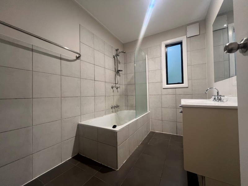 2/37 Wyoming Road, Wyoming NSW 2250