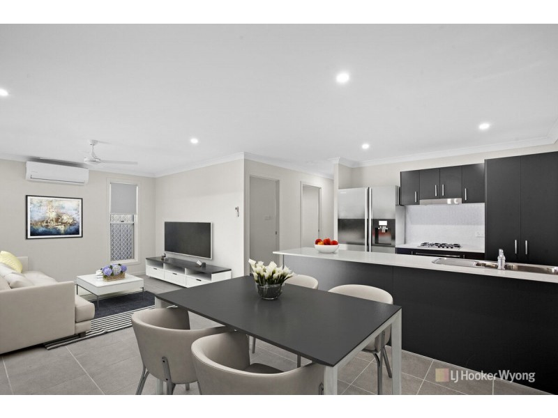 32 Creswell Street, Wadalba NSW 2259