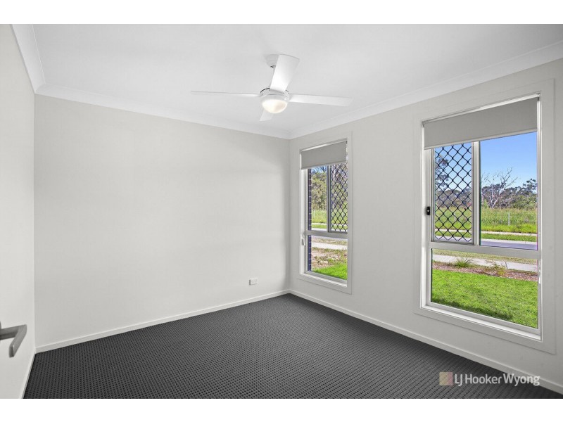 32 Creswell Street, Wadalba NSW 2259