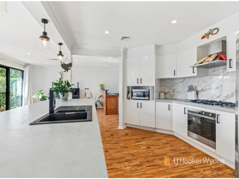 7 Greenhaven Circuit, Woongarrah NSW 2259