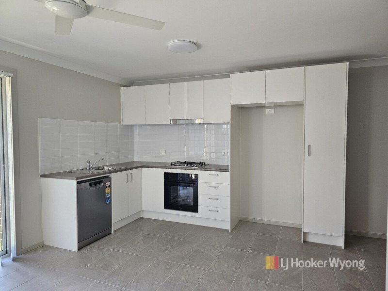 27B Glenelg Avenue, Wadalba NSW 2259