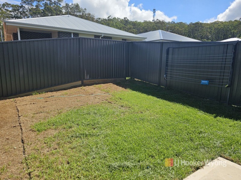 27B Glenelg Avenue, Wadalba NSW 2259
