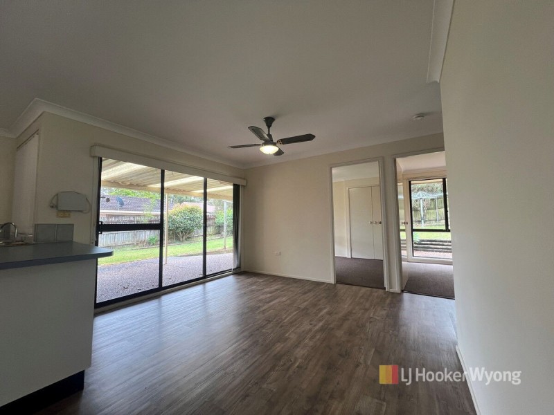 12 Peta Close, Bateau Bay NSW 2261