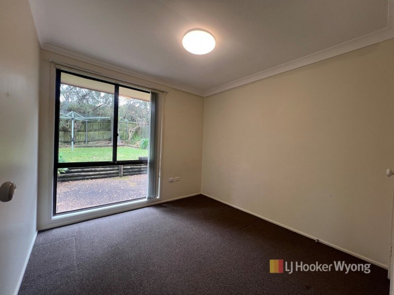 12 Peta Close, Bateau Bay NSW 2261
