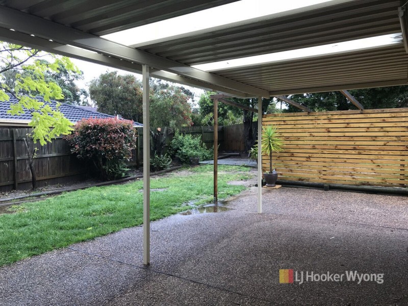 12 Peta Close, Bateau Bay NSW 2261